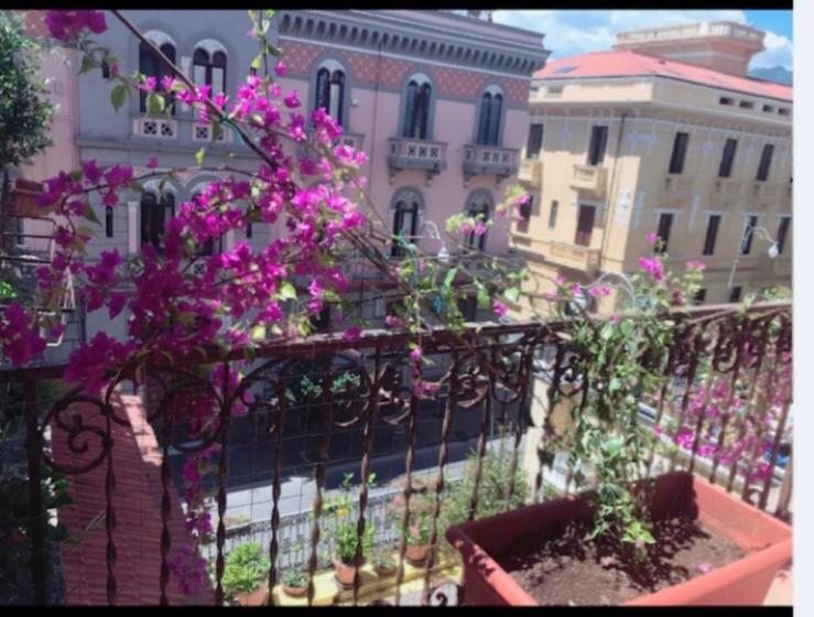 Salerno B&B In Centro Εξωτερικό φωτογραφία